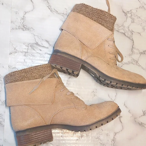 Lucky Brand tan suede booties, size 6 - Picture 5 of 9